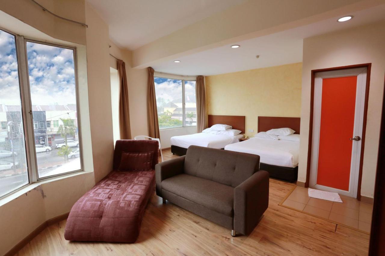 My Hotel Букит Мертаджам Екстериор снимка